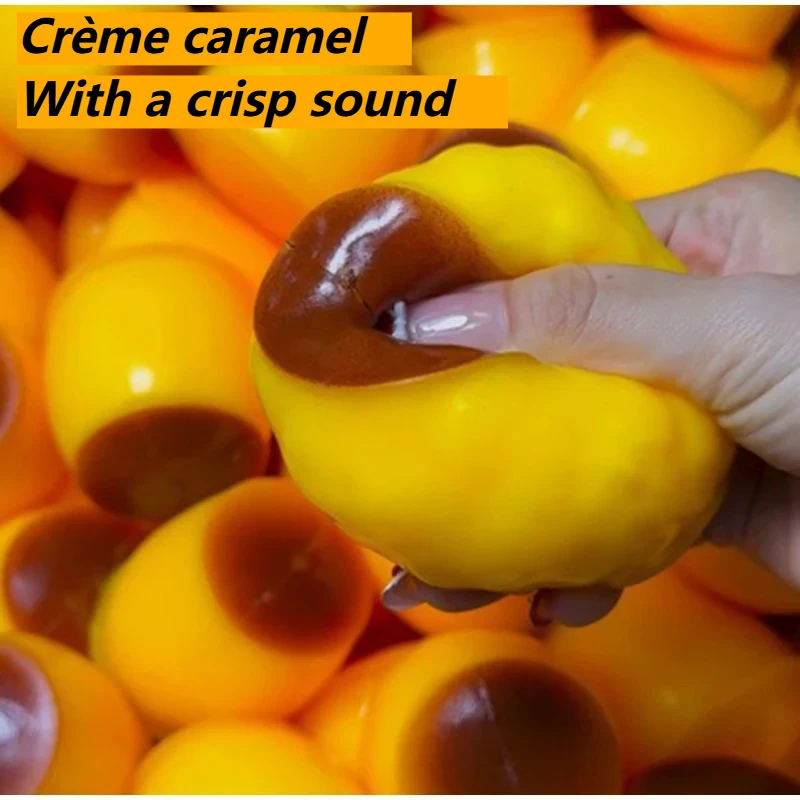 Novelty Gifts - Chrupiąca zabawka w kształcie karmelowego pudinku,